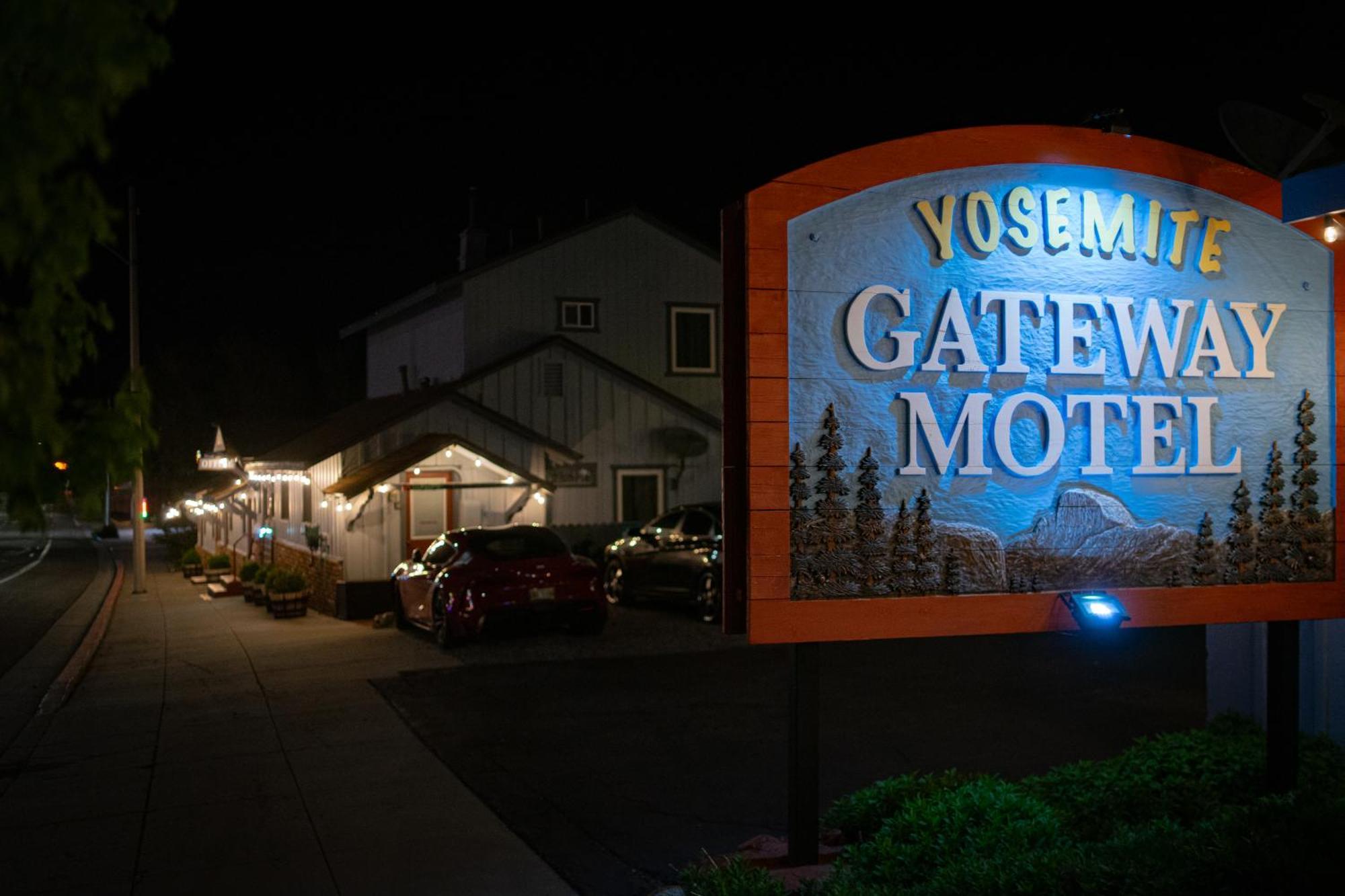 Yosemite Gateway Motel Lee Vining Esterno foto