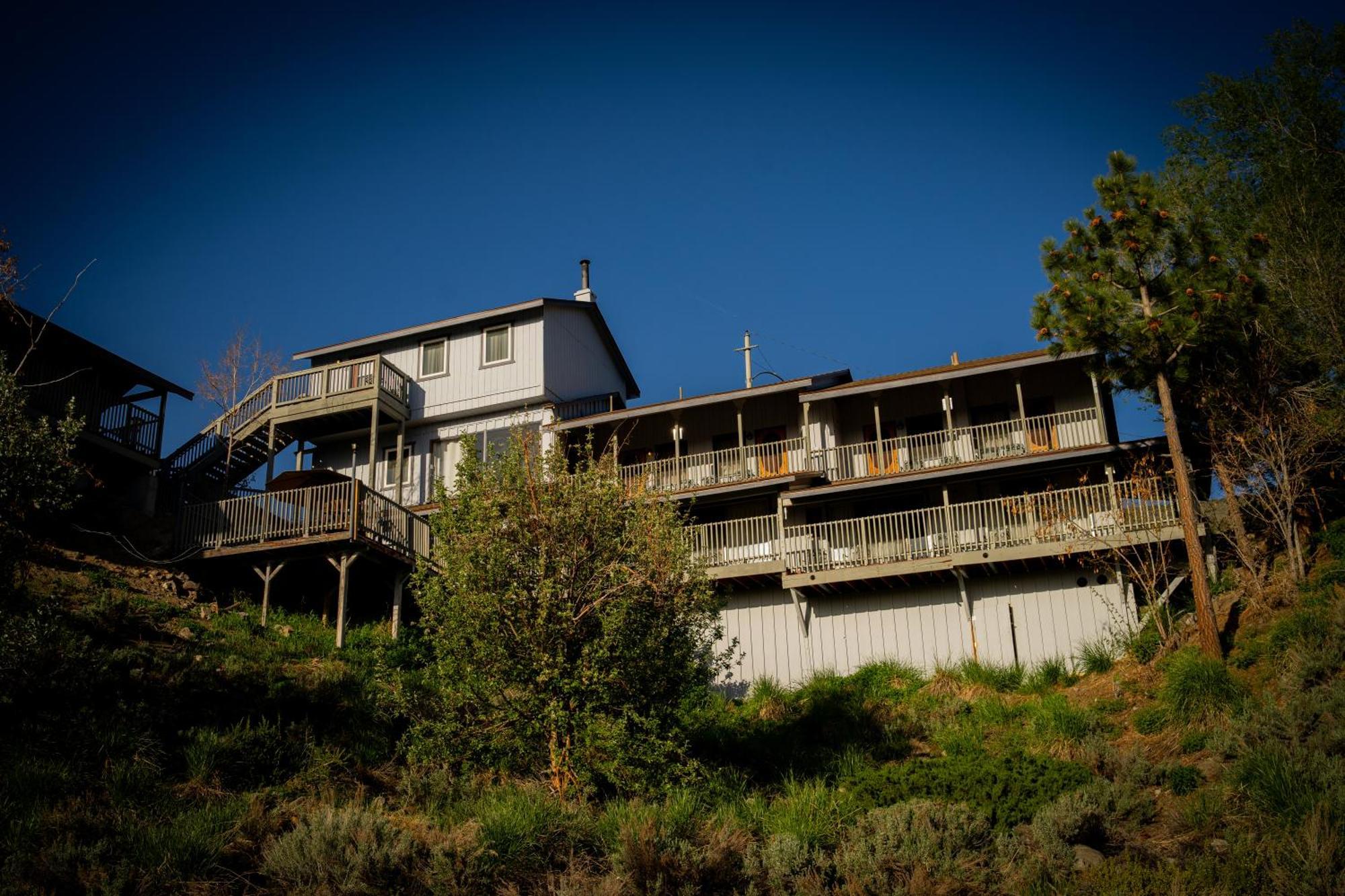 Yosemite Gateway Motel Lee Vining Esterno foto