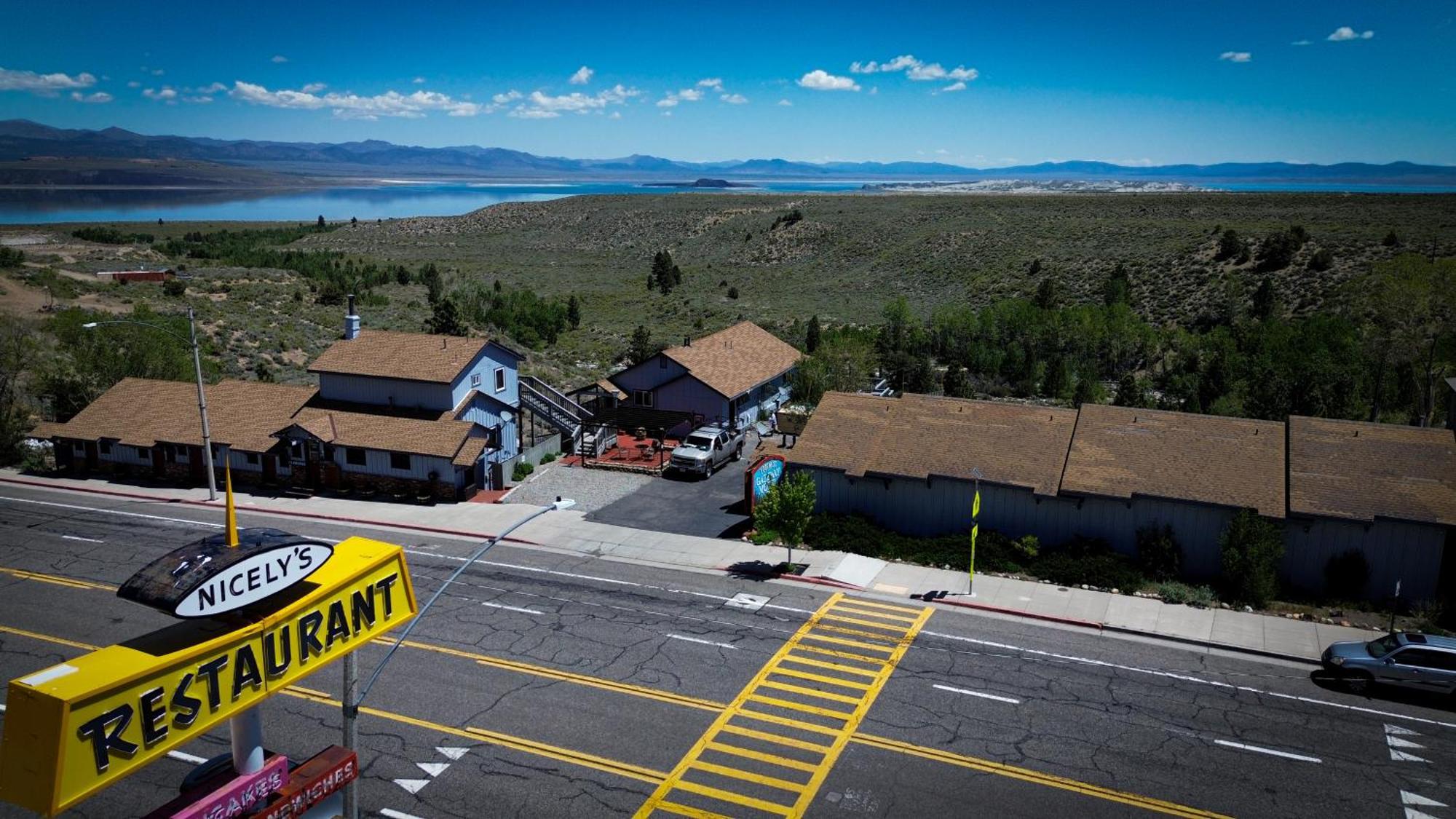 Yosemite Gateway Motel Lee Vining Esterno foto